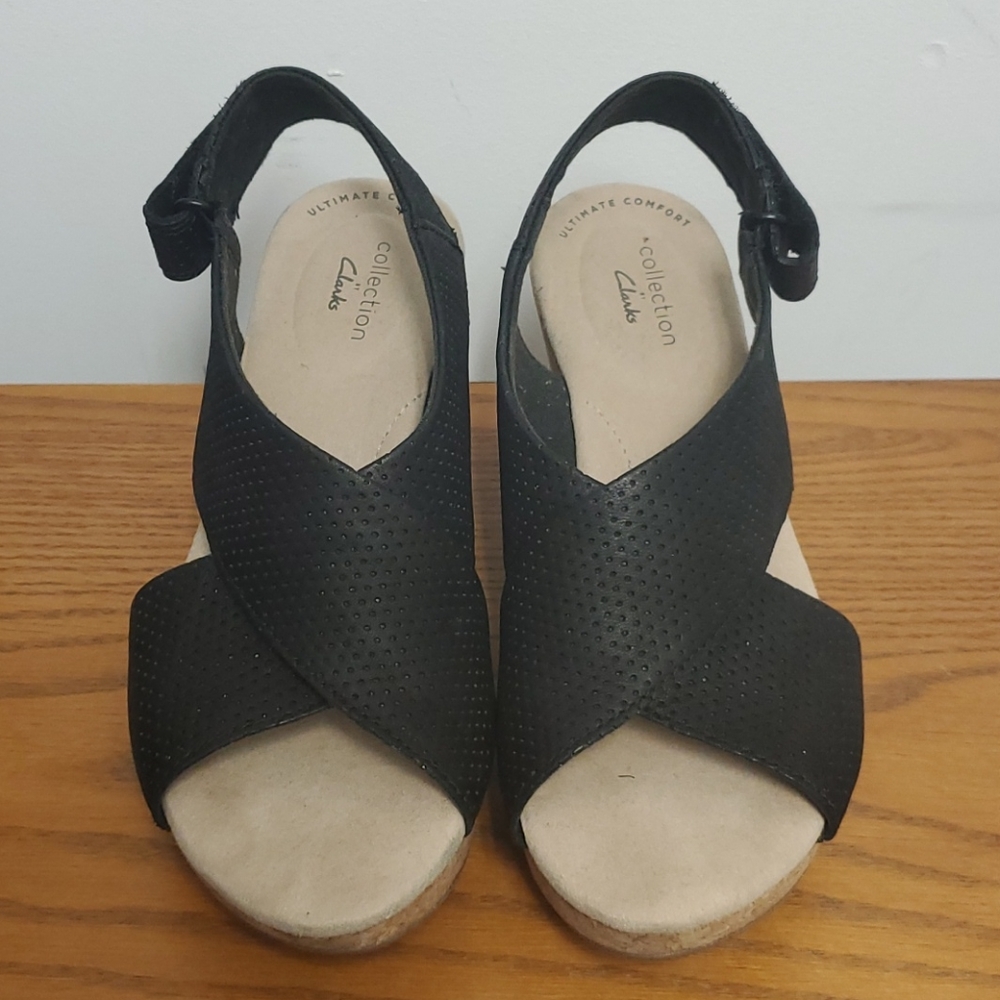 Clark's Ultimate Comfort Wedge  Size 6 Black